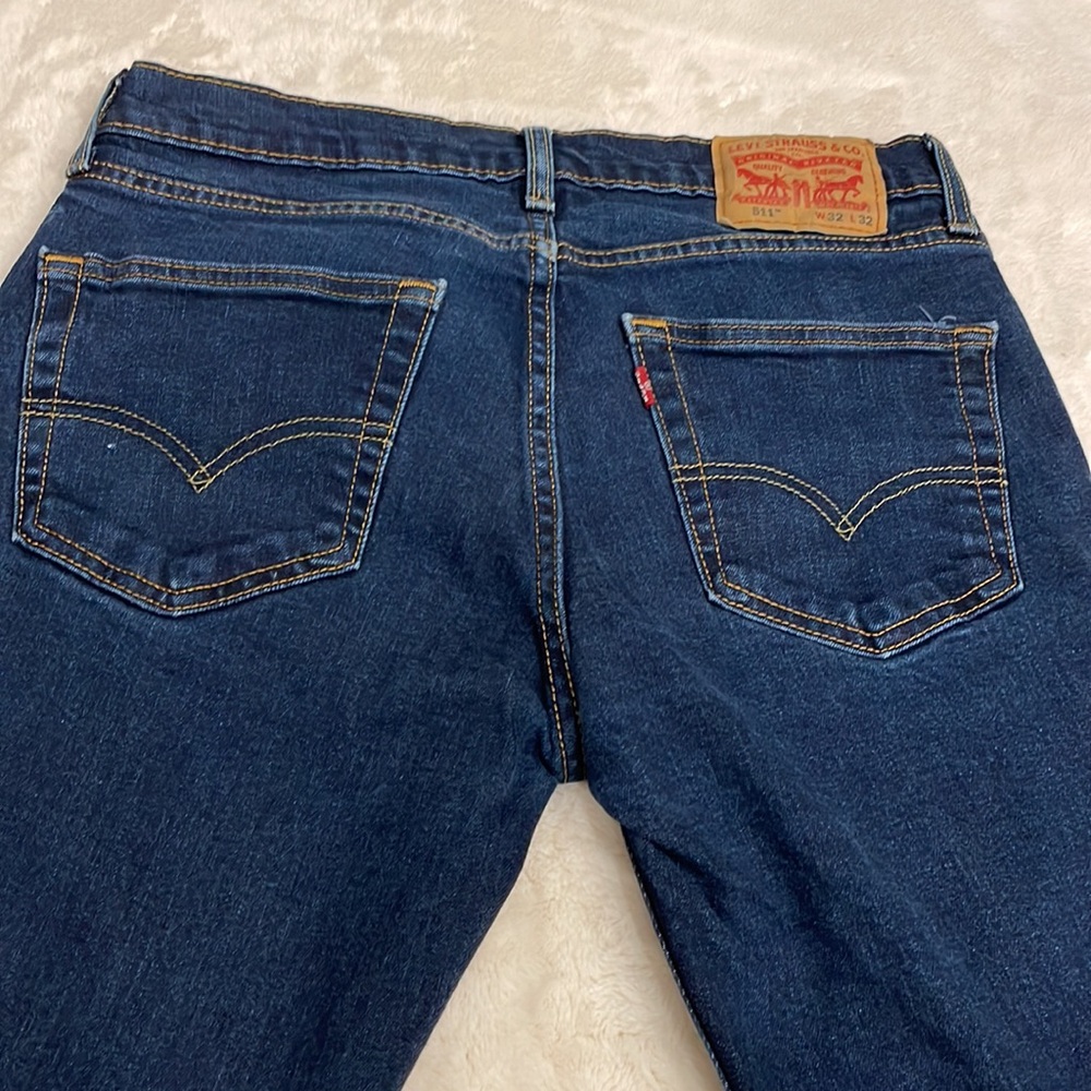 Levis 511 Dark Wash Jeans